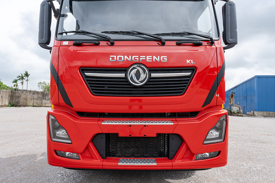 mặt calang xe đầu kéo Dongfeng D420